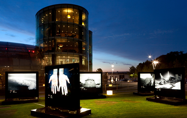 Neue Ausstellung im Hangar-7: RED BULL ILLUME EXHIBIT TOUR